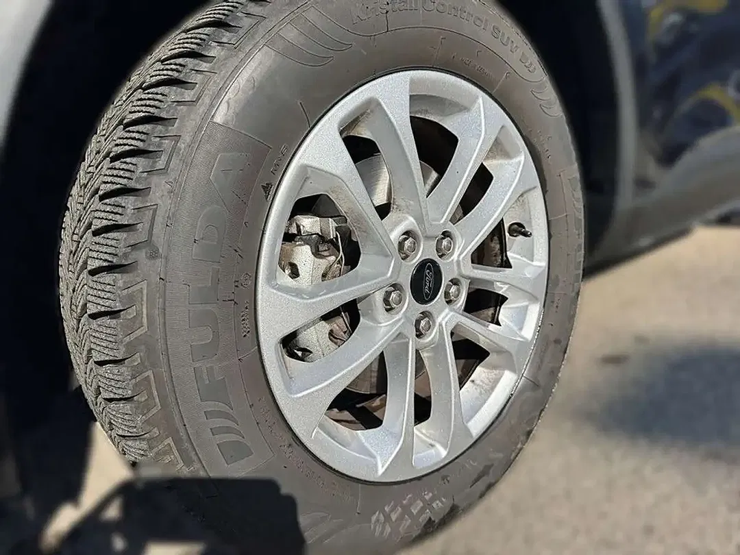 Ford Kuga 2.5 4x4 Titanium - Thumbnail 8