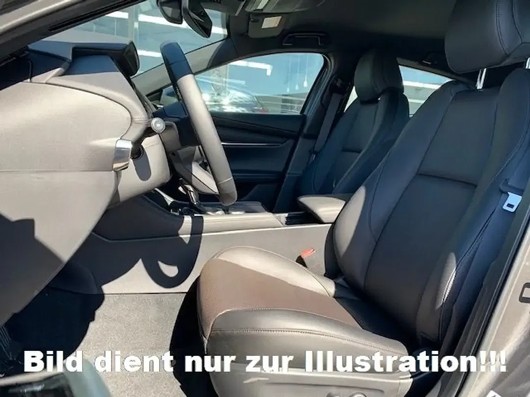 Mazda 3 e-SKYACTIV-X Centre-Line - Thumbnail 6