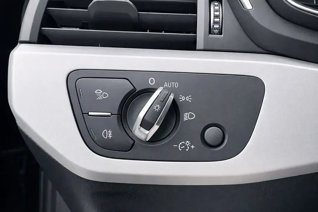 Audi A4 35 TFSI Avant - Thumbnail 10