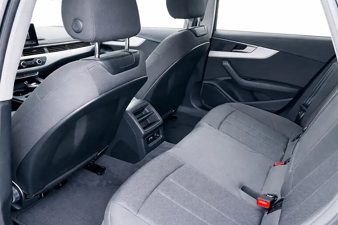 Audi A4 35 TFSI Avant - Thumbnail 12