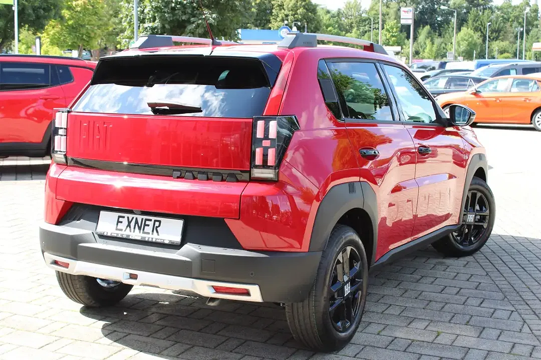 Fiat Grande Panda Hybrid Icon - Thumbnail 3