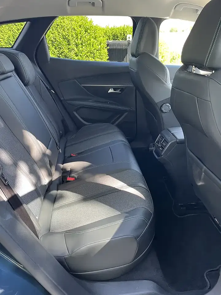 Peugeot 3008 Hybrid Allure - Thumbnail 10