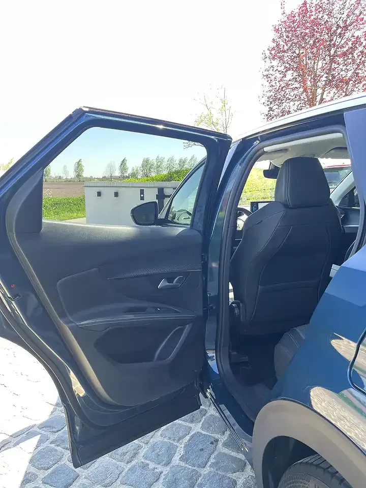 Peugeot 3008 Hybrid Allure - Thumbnail 13