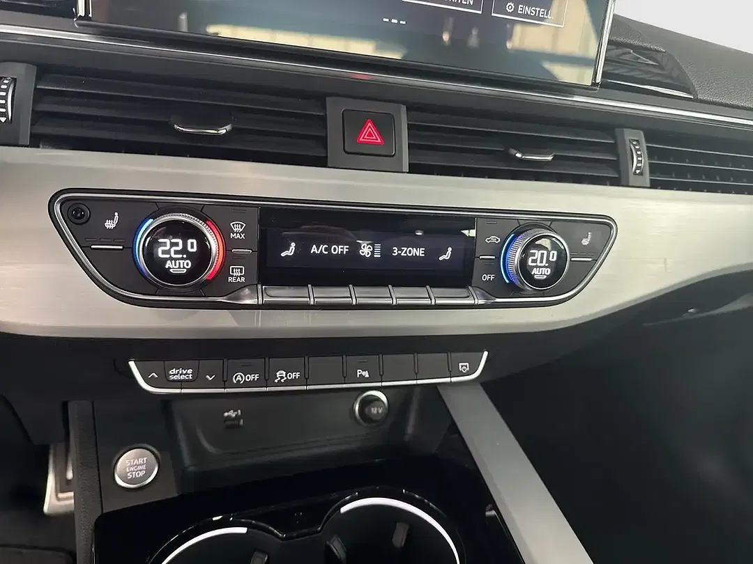 Audi A4 40 quattro Avant S line - Thumbnail 12