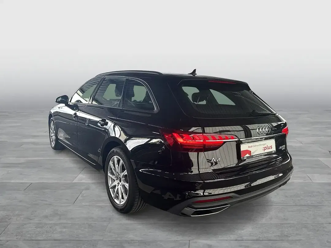 Audi A4 40 quattro Avant S line - Thumbnail 5