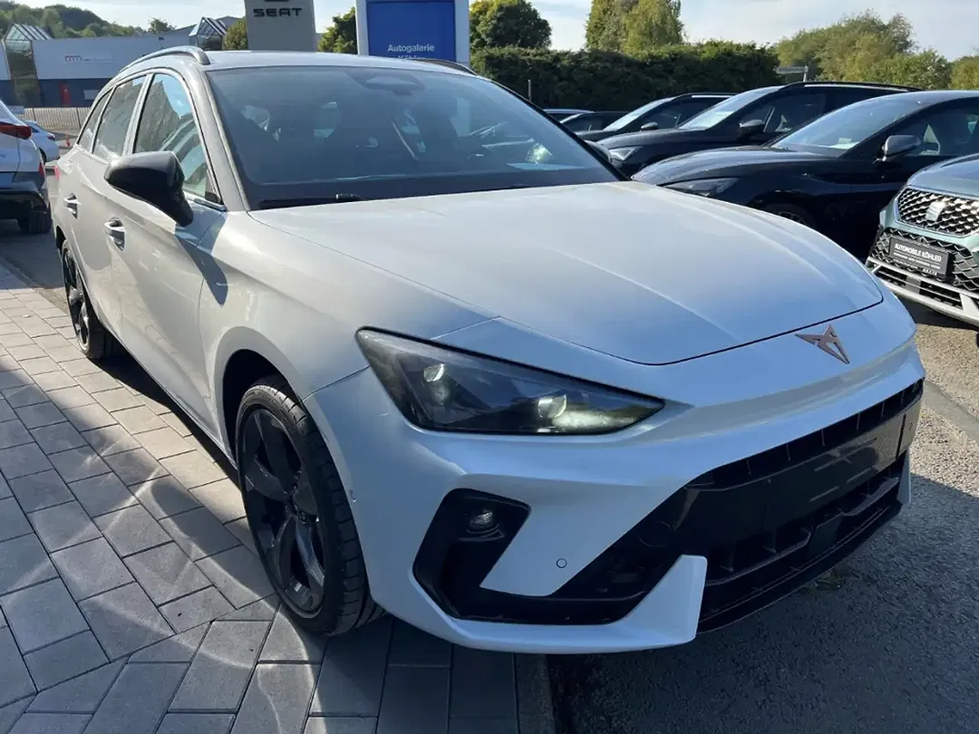 CUPRA Leon 2.0 TSI DSG 4Drive Sportstourer - foto 2