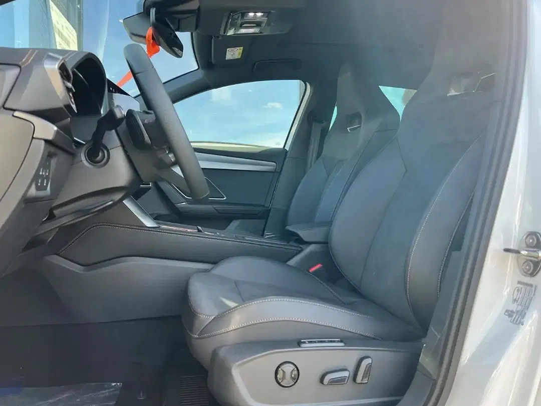 CUPRA Leon 2.0 TSI DSG 4Drive Sportstourer - Thumbnail 6