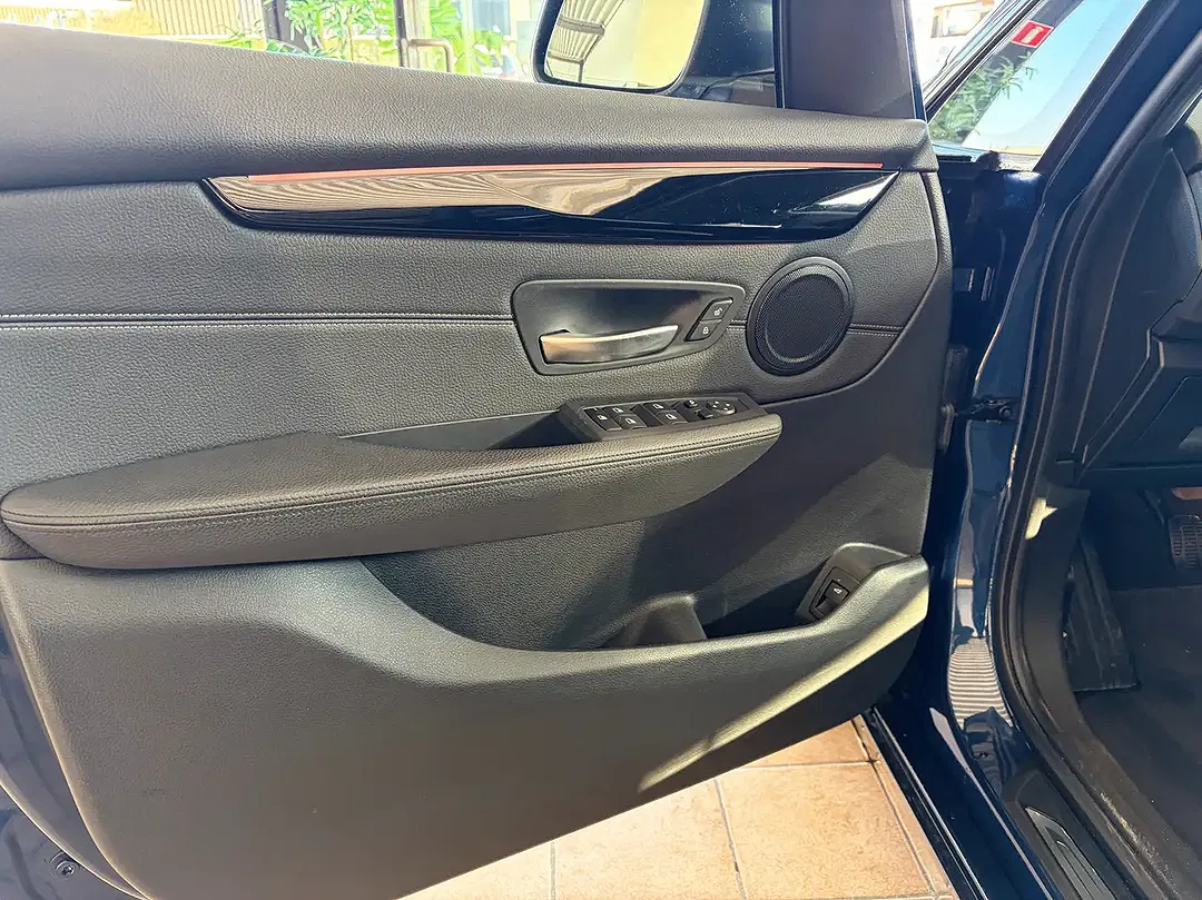 BMW 216 Gran Tourer - Thumbnail 6