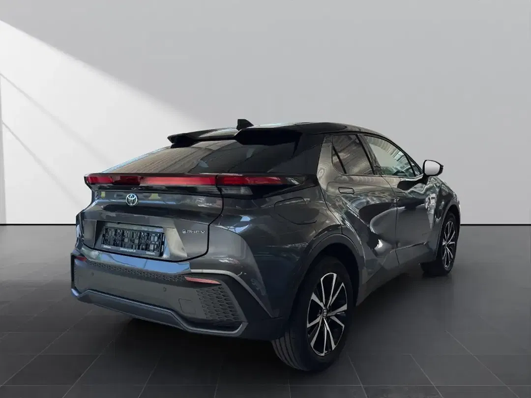 Toyota C-HR PHEV Teamplayer - Thumbnail 4