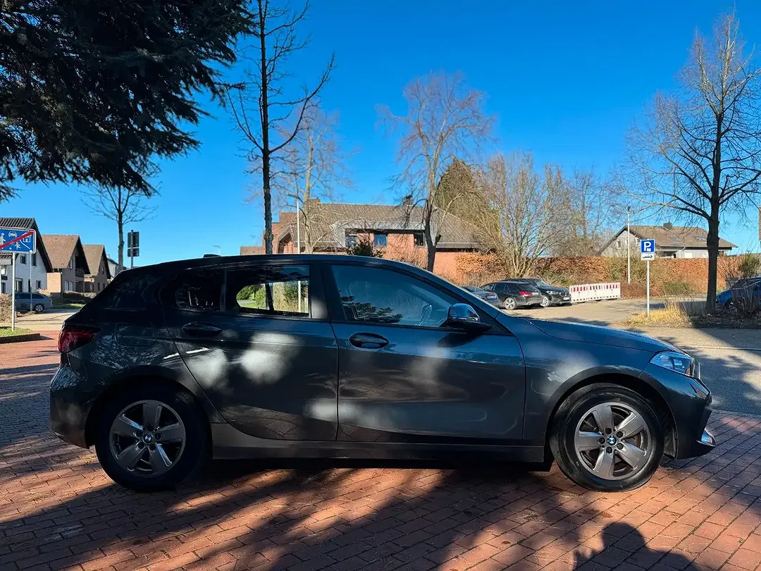 BMW 118 - Thumbnail 9