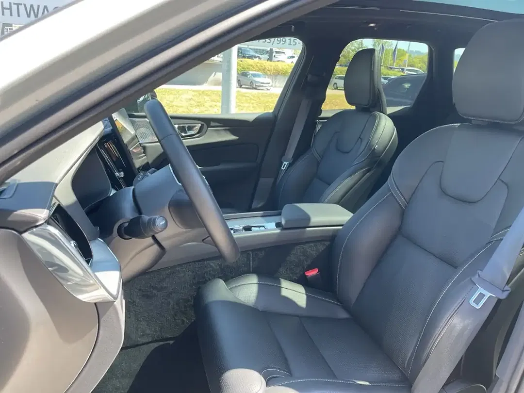 Volvo XC60 T8 PHEV Hybrid AWD Ultra Black Edition - Thumbnail 12