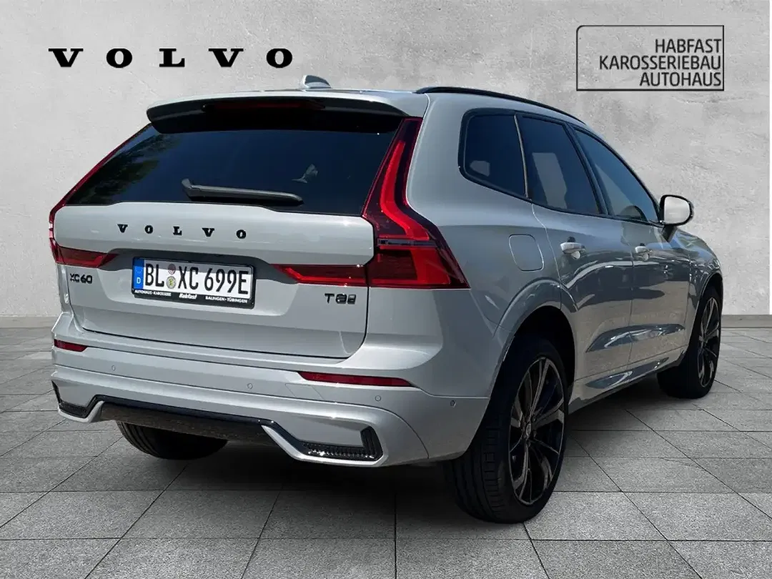 Volvo XC60 T8 PHEV Hybrid AWD Ultra Black Edition - foto 2