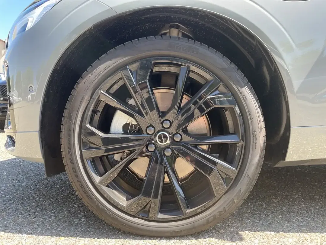 Volvo XC60 T8 PHEV Hybrid AWD Ultra Black Edition - Thumbnail 8