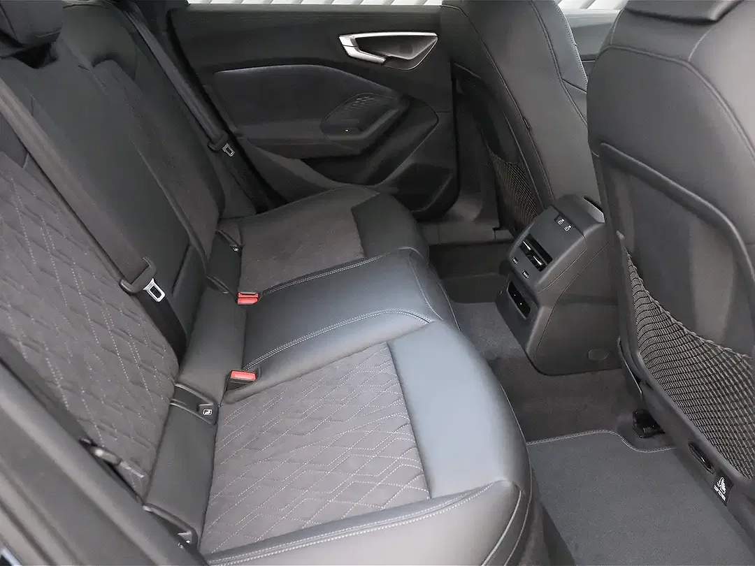 Audi S5 TFSI quattro Avant - Thumbnail 11