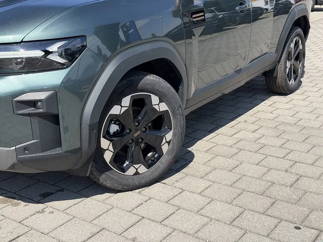 Dacia Bigster Hybrid Extreme - Thumbnail 11
