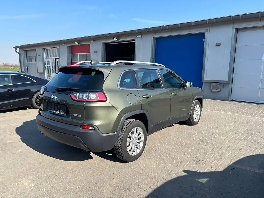 Jeep Cherokee Longitude - Thumbnail 4