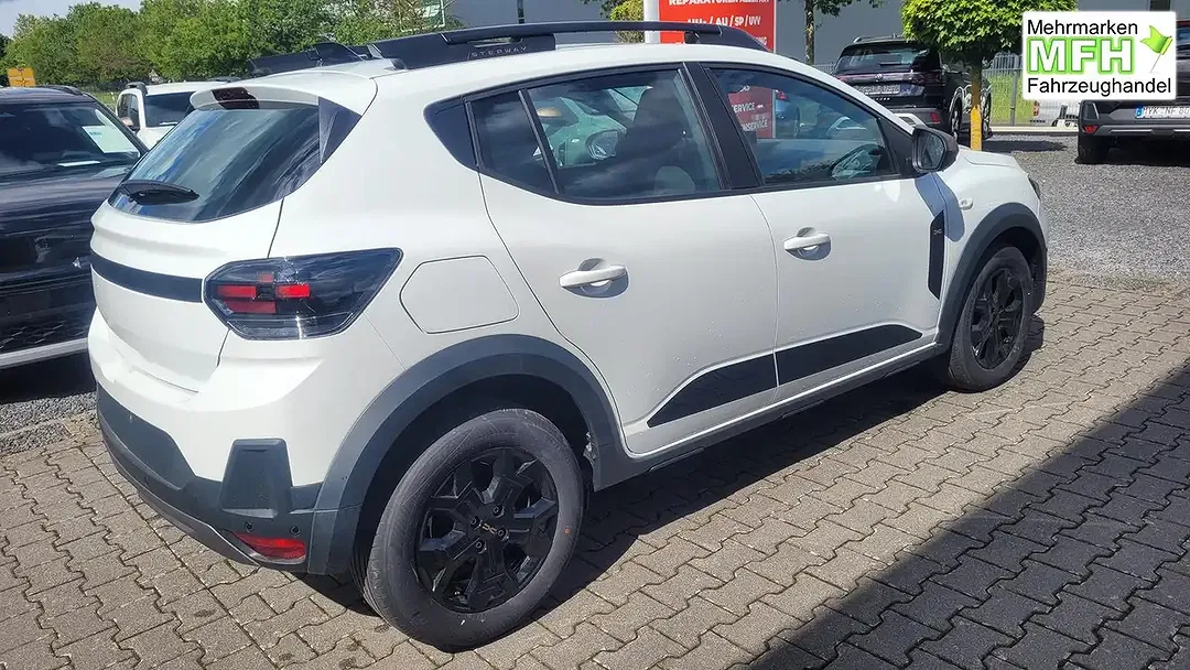 Dacia Sandero Stepway Extreme - Thumbnail 4