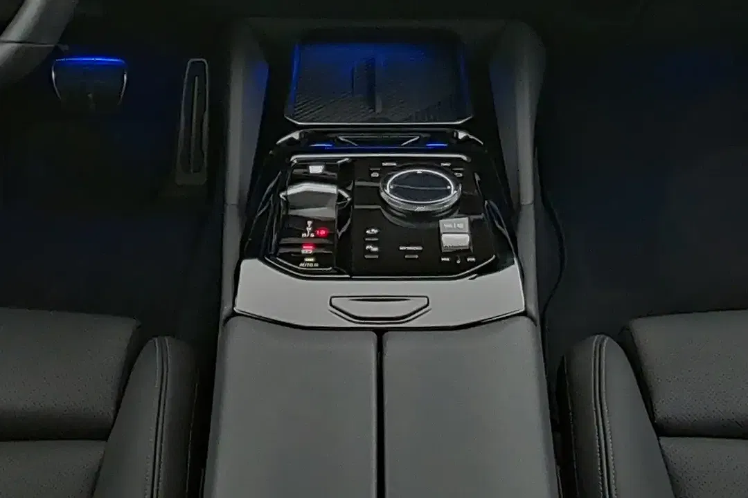 BMW 540 xDrive M Sport Pro - Thumbnail 14