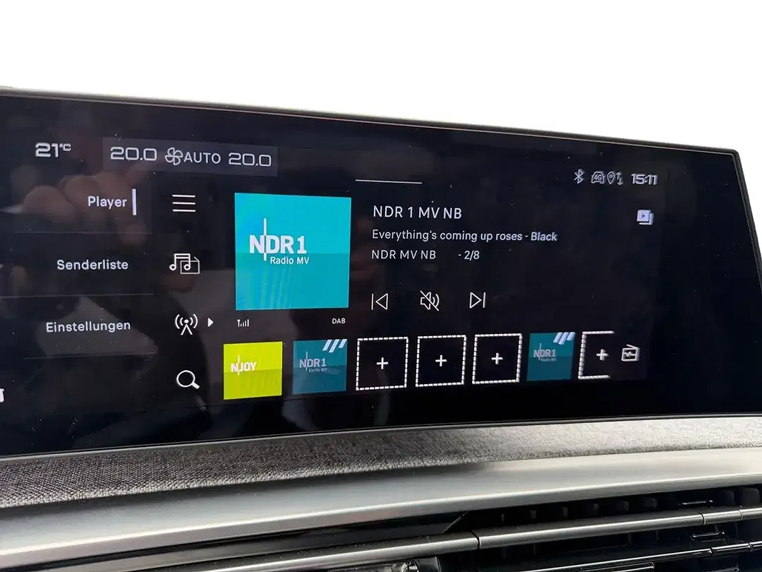 Peugeot 3008 210 EV GT - Thumbnail 11