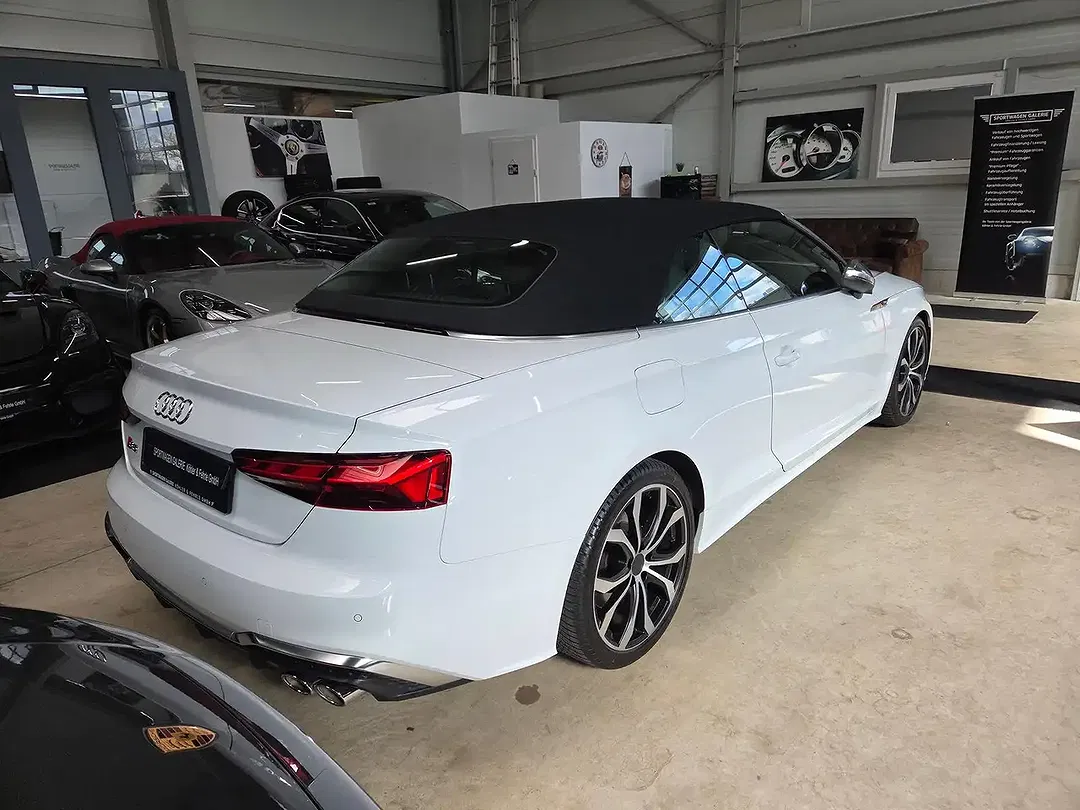 Audi S5 quattro Cabriolet - Thumbnail 11