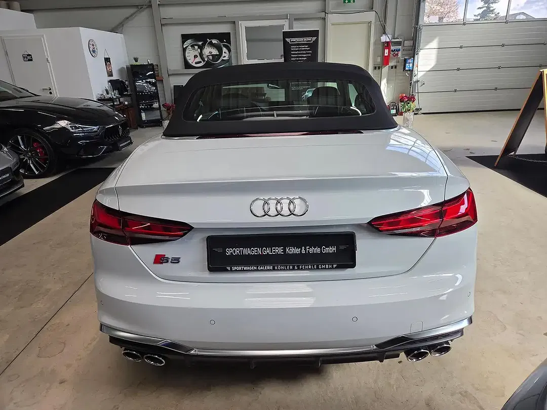 Audi S5 quattro Cabriolet - Thumbnail 12