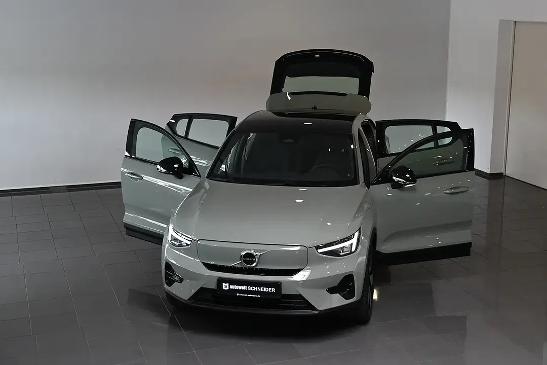 Volvo C40 EV Recharge Plus - Thumbnail 5