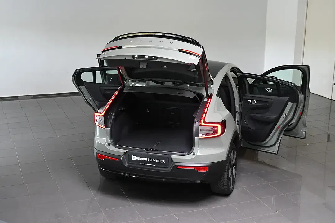 Volvo C40 EV Recharge Plus - Thumbnail 6