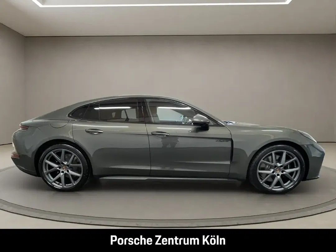 Porsche Panamera E-Hybrid 4 - Thumbnail 6