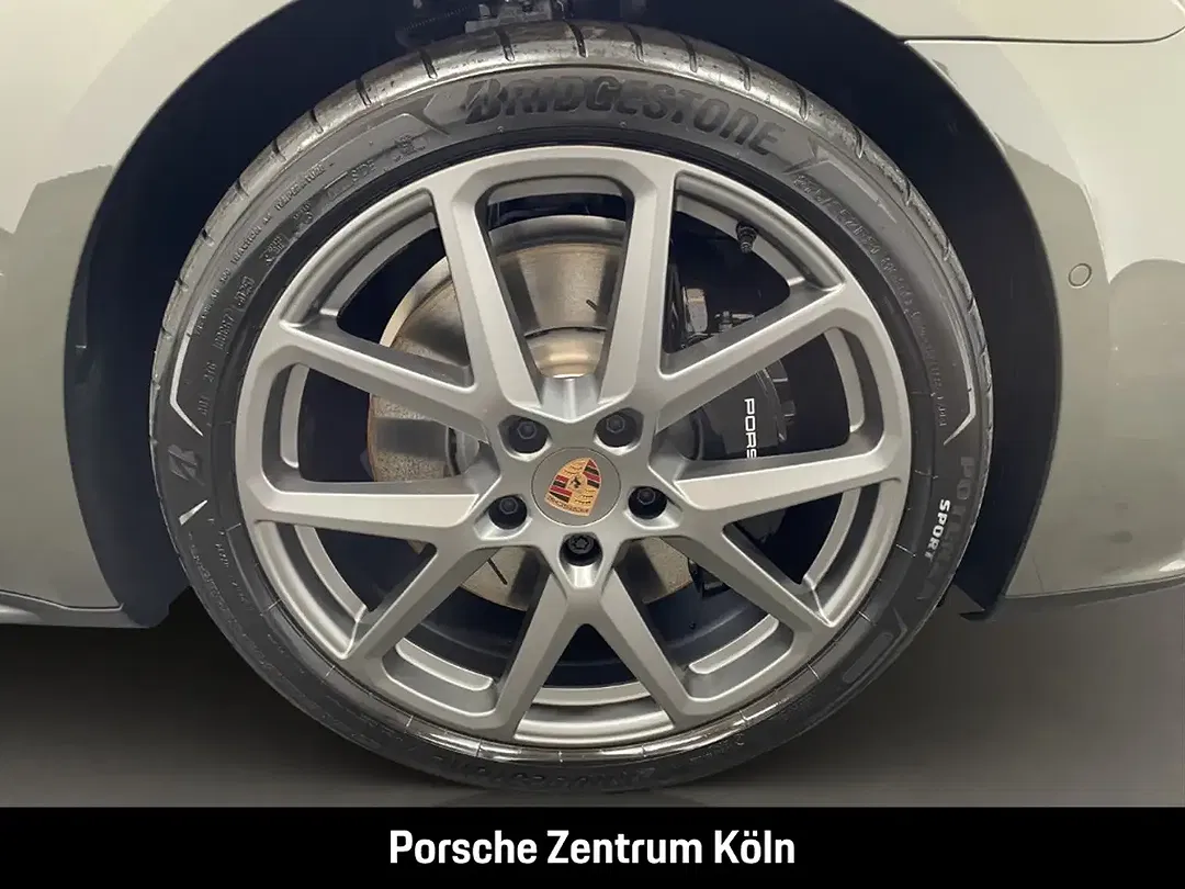 Porsche Panamera E-Hybrid 4 - Thumbnail 9