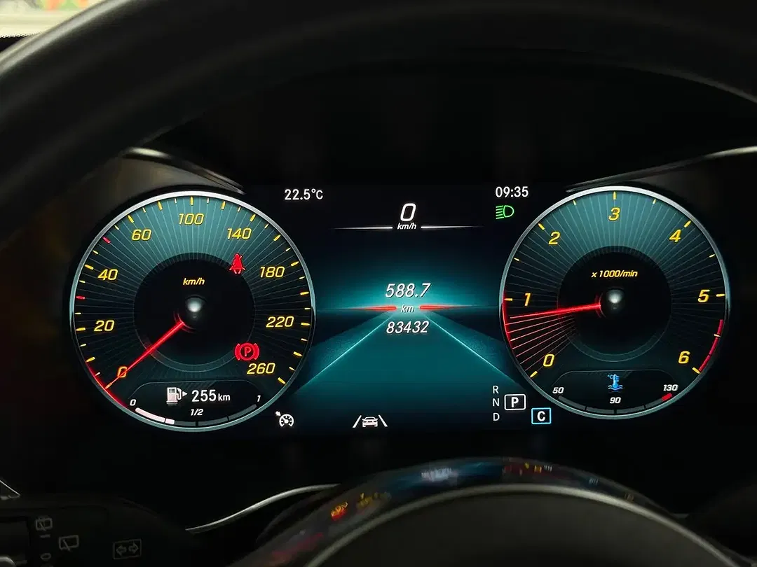 Mercedes-Benz GLC 220 4MATIC AMG Line Night - Thumbnail 23