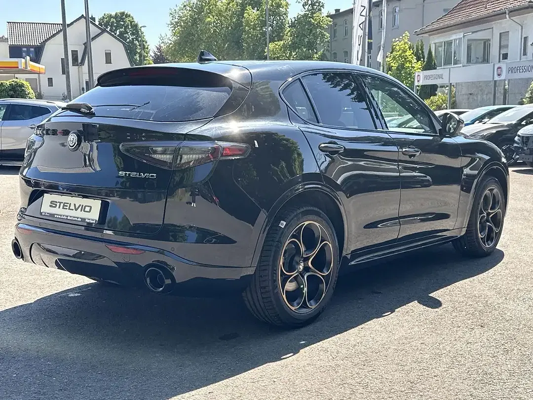 Alfa Romeo Stelvio 2.0 16V Turbo Q4 Intensa - Thumbnail 7