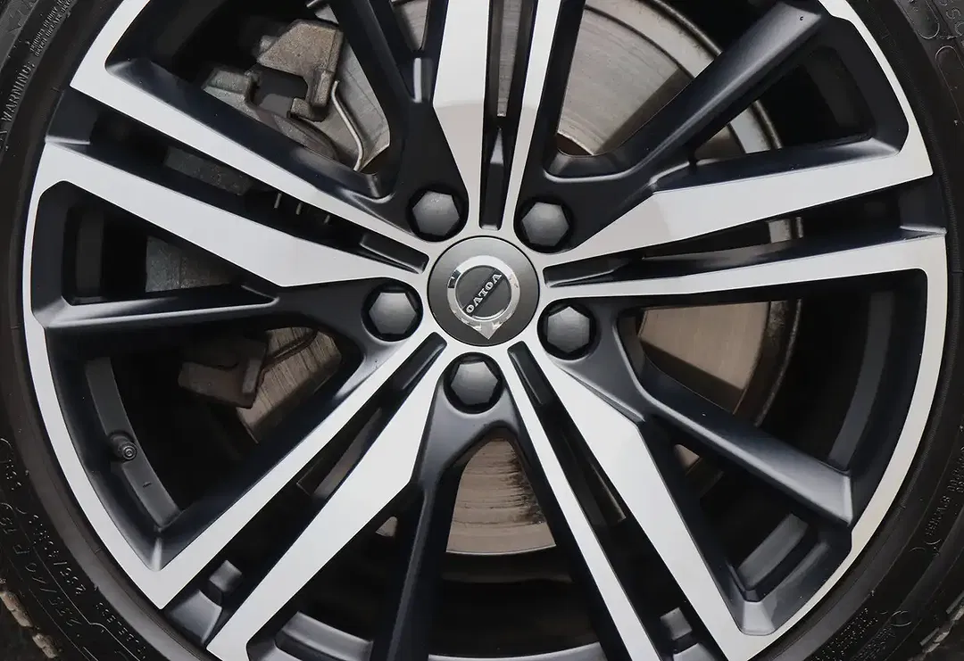 Volvo V60 T6 PHEV AWD Recharge R-Design - Thumbnail 7