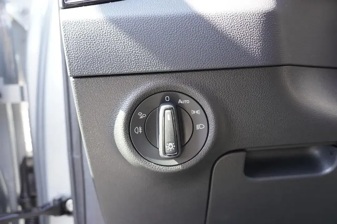 Skoda Karoq 1.5 TSI DSG Sportline - Thumbnail 13