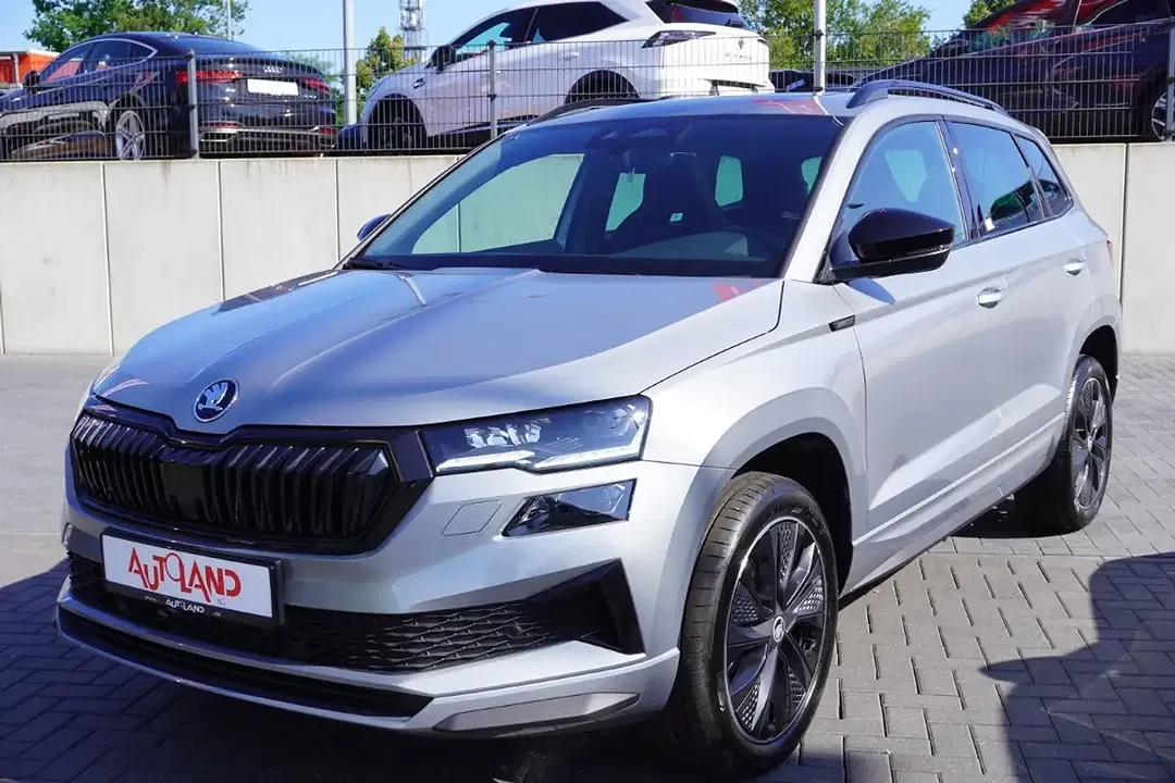 Skoda Karoq 1.5 TSI DSG Sportline - foto 1