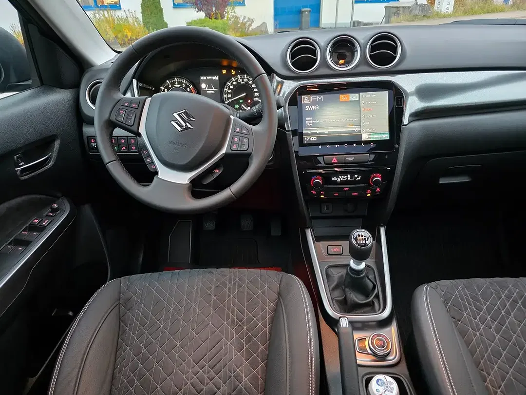 Suzuki Vitara Hybrid 1.4 BOOSTERJET AllGrip Comfort+ - Thumbnail 12