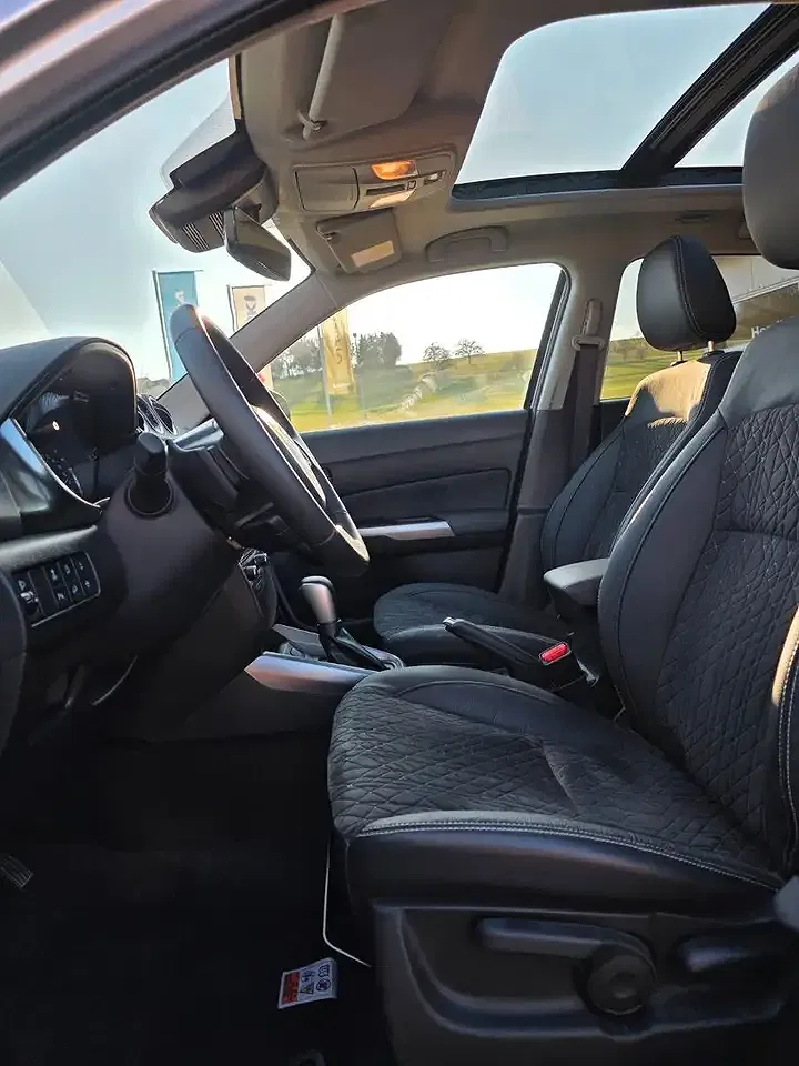 Suzuki Vitara Hybrid 1.4 BOOSTERJET AllGrip Comfort+ - Thumbnail 13