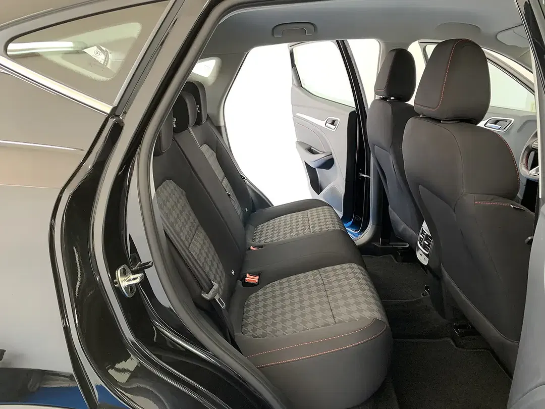 MG ZS - Thumbnail 11