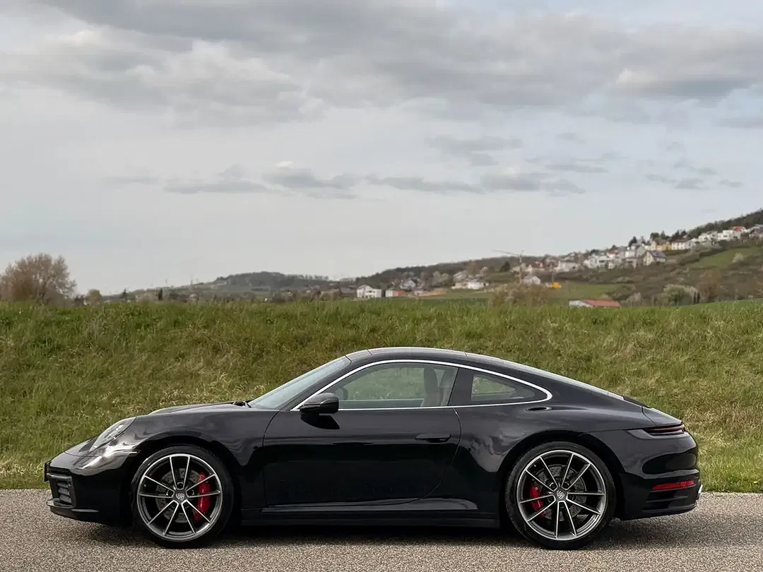 Porsche 911 Carrera S - Thumbnail 10
