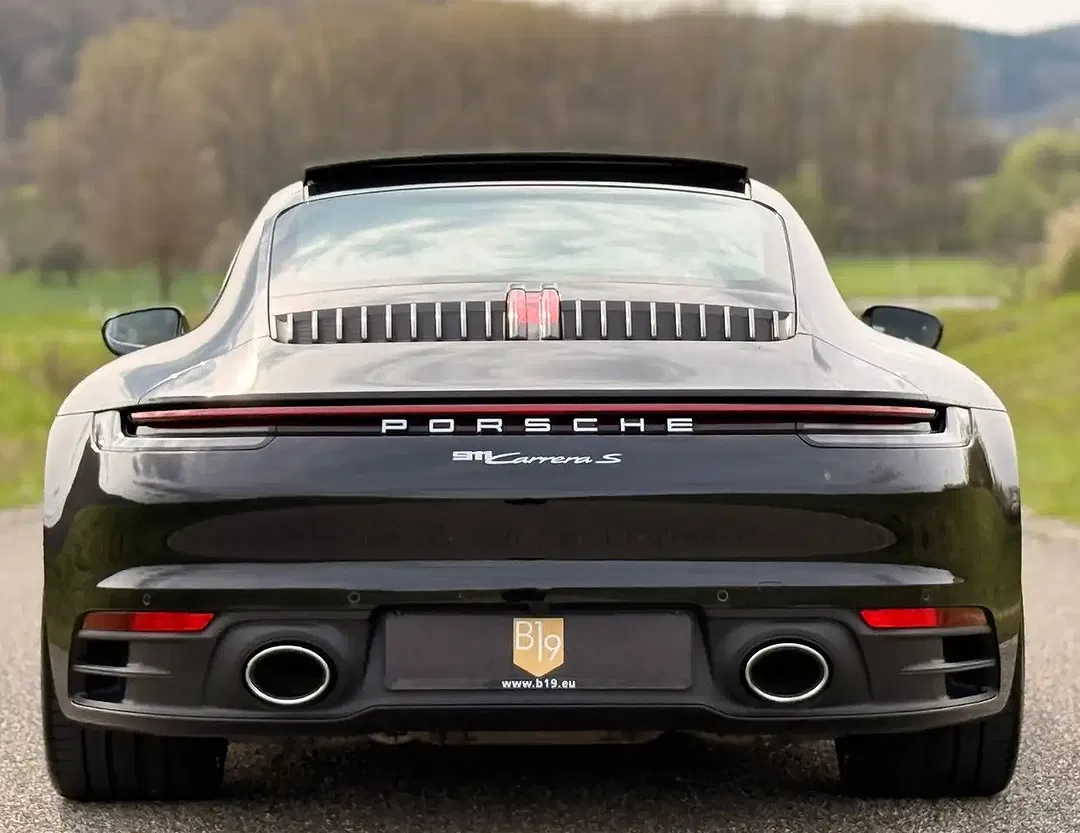 Porsche 911 Carrera S - Thumbnail 14