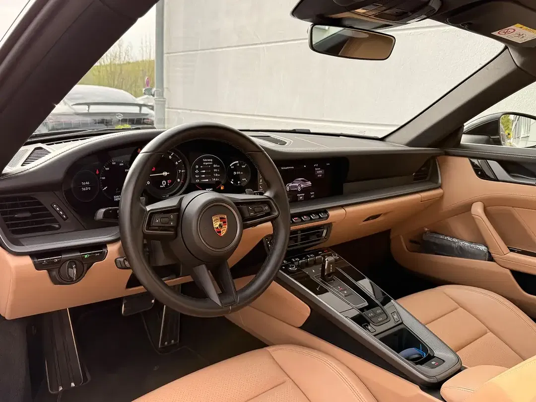 Porsche 911 Carrera S - Thumbnail 23
