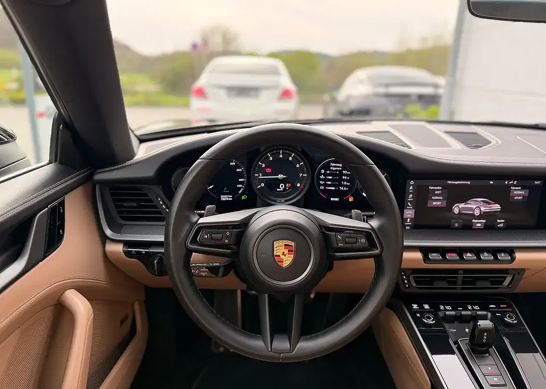 Porsche 911 Carrera S - Thumbnail 33