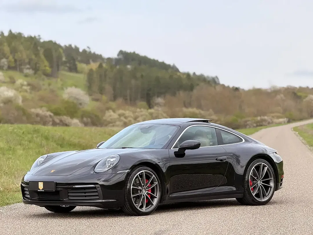 Porsche 911 Carrera S - Thumbnail 6