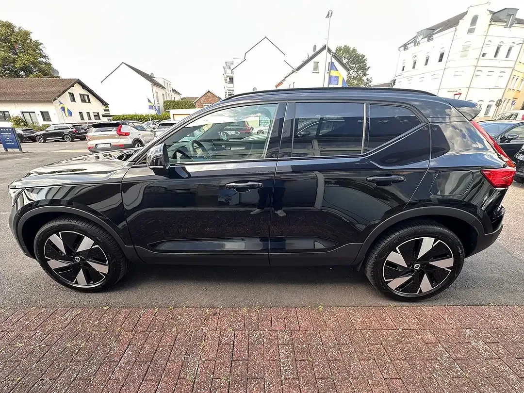 Volvo EX40 AWD Plus - Thumbnail 12