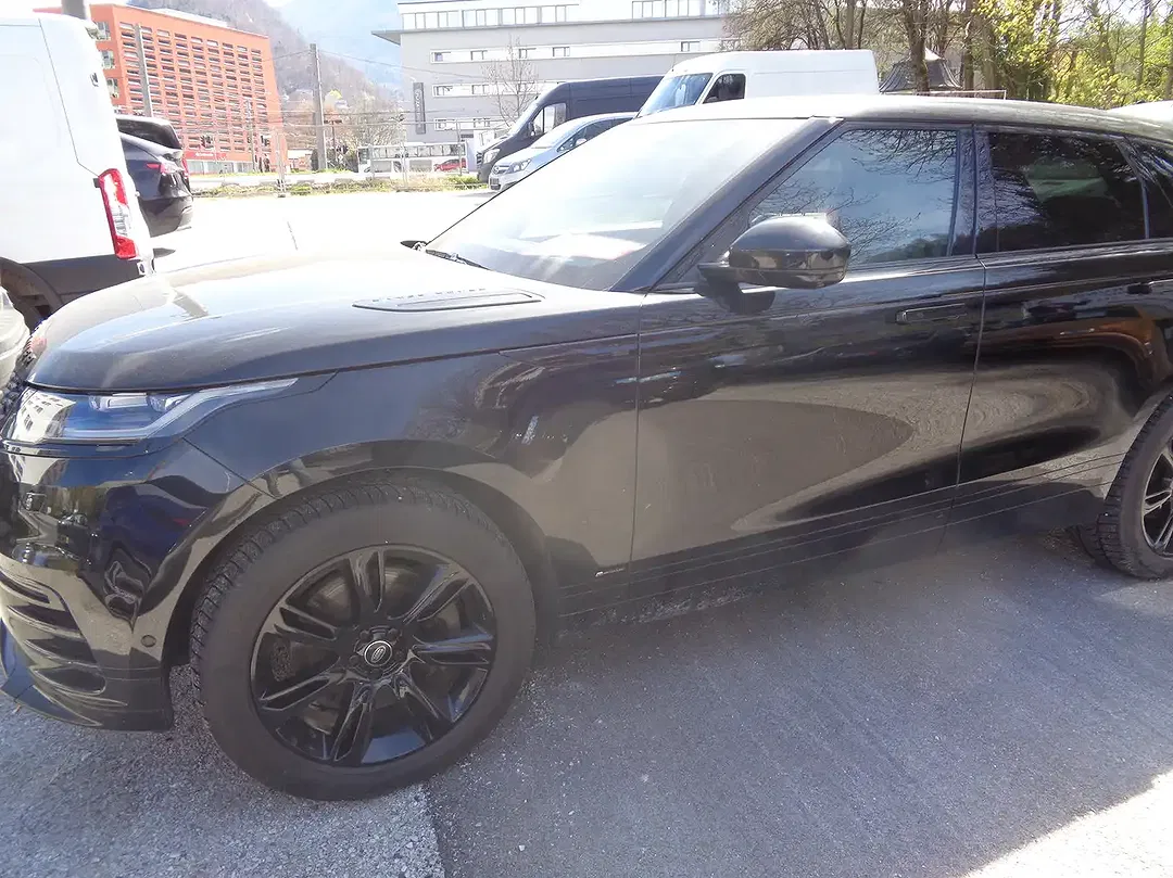Land Rover Range Rover Velar P400e - Thumbnail 10