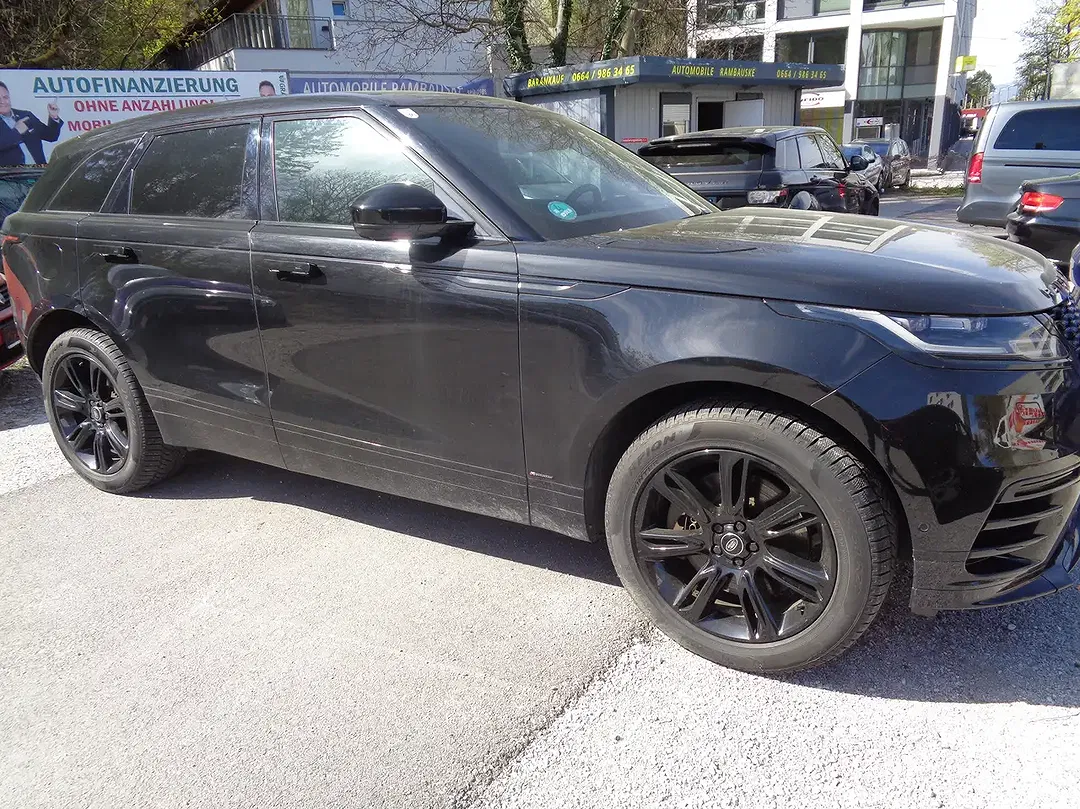 Land Rover Range Rover Velar P400e - Thumbnail 3