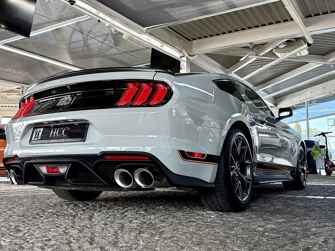 Ford Mustang - Thumbnail 12
