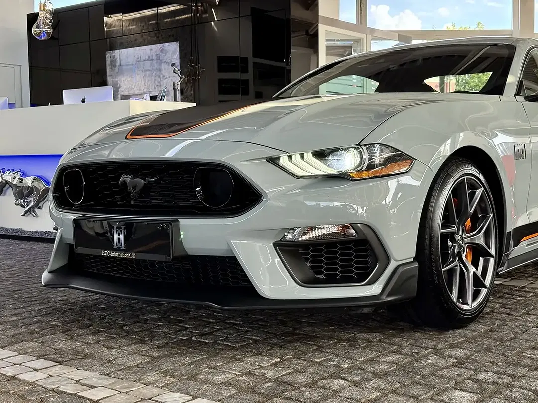 Ford Mustang - Thumbnail 13