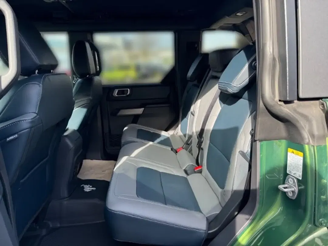 Ford Bronco 4x4 - Thumbnail 13