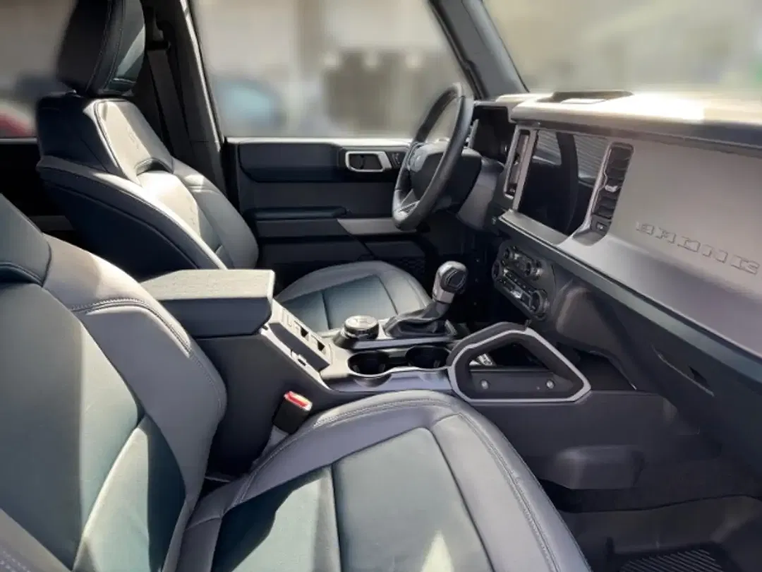 Ford Bronco 4x4 - Thumbnail 14