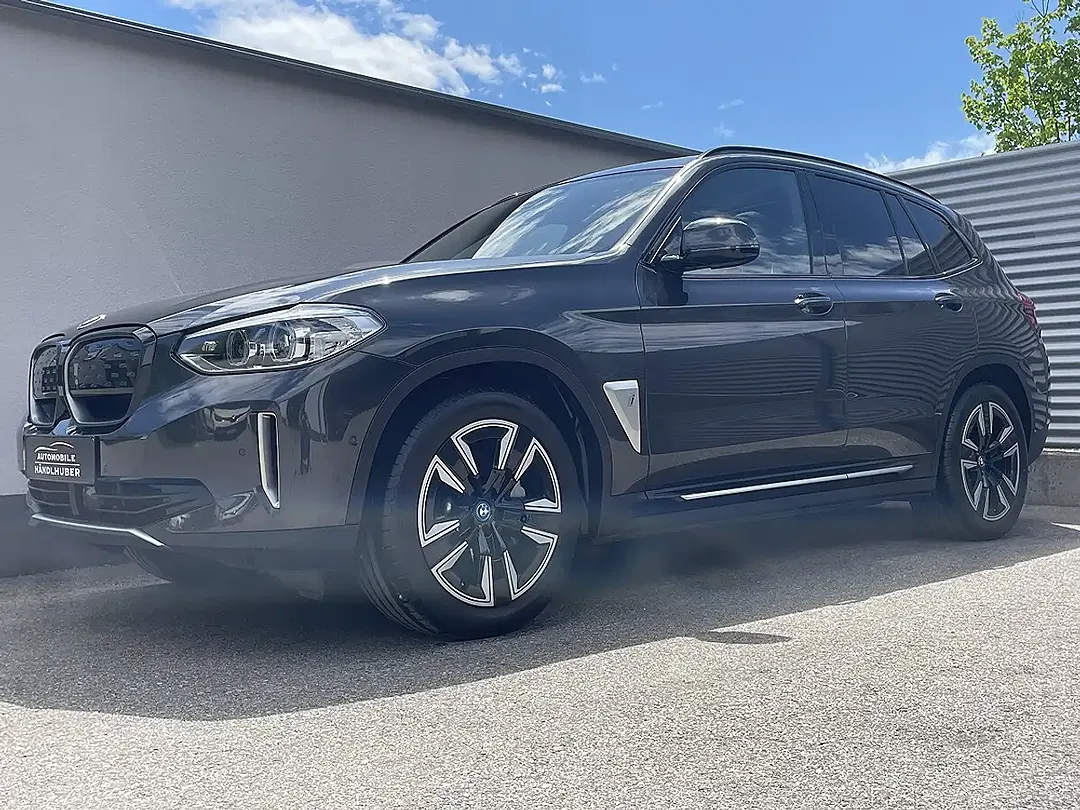 BMW iX3 - foto 2